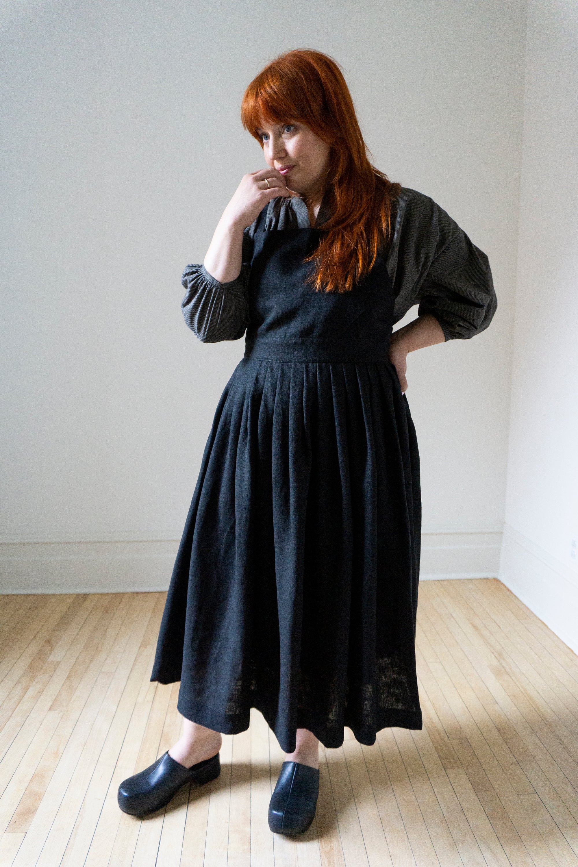 Robe Tablier Osa - Lin Noir