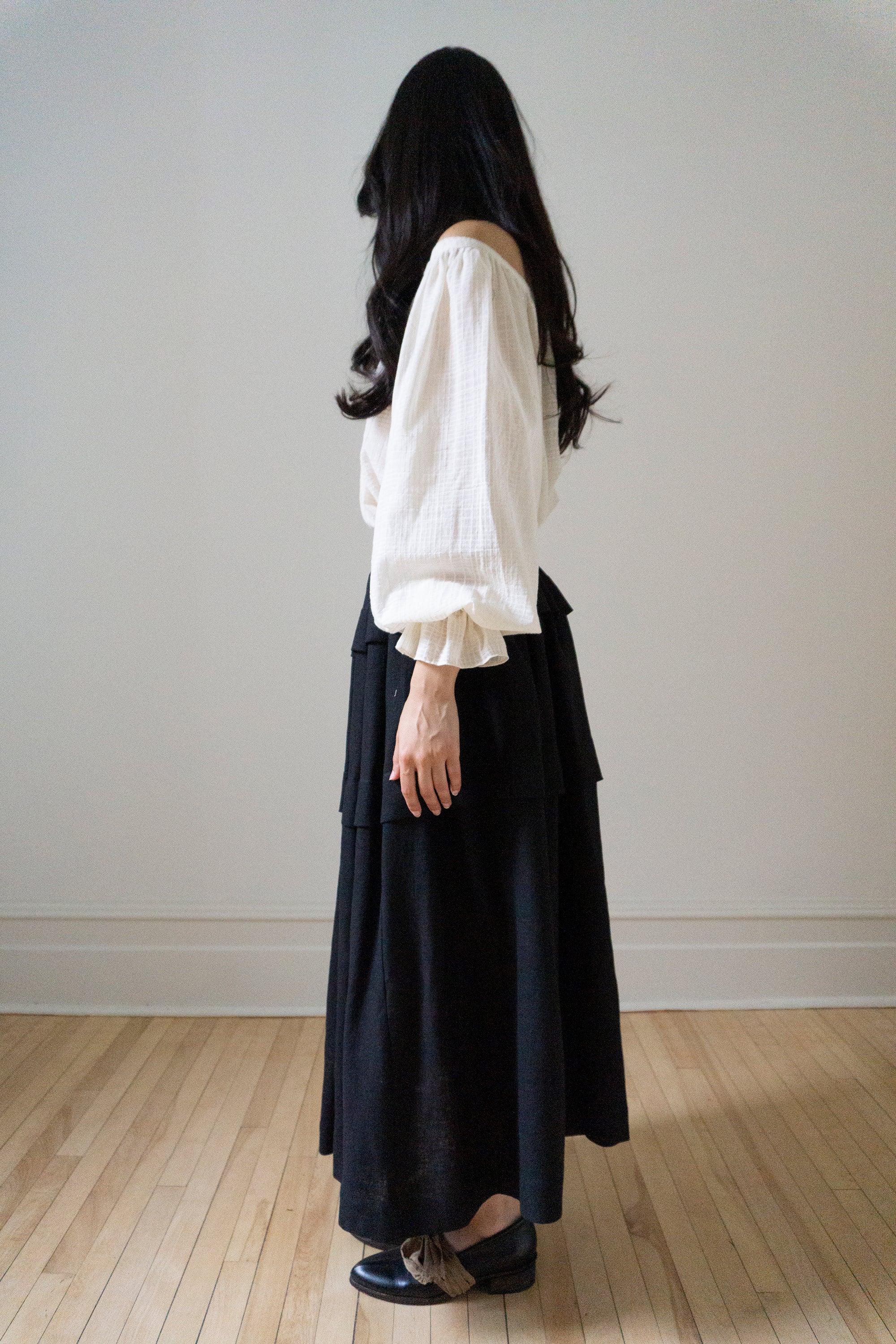 Carys Skirt - Black Linen