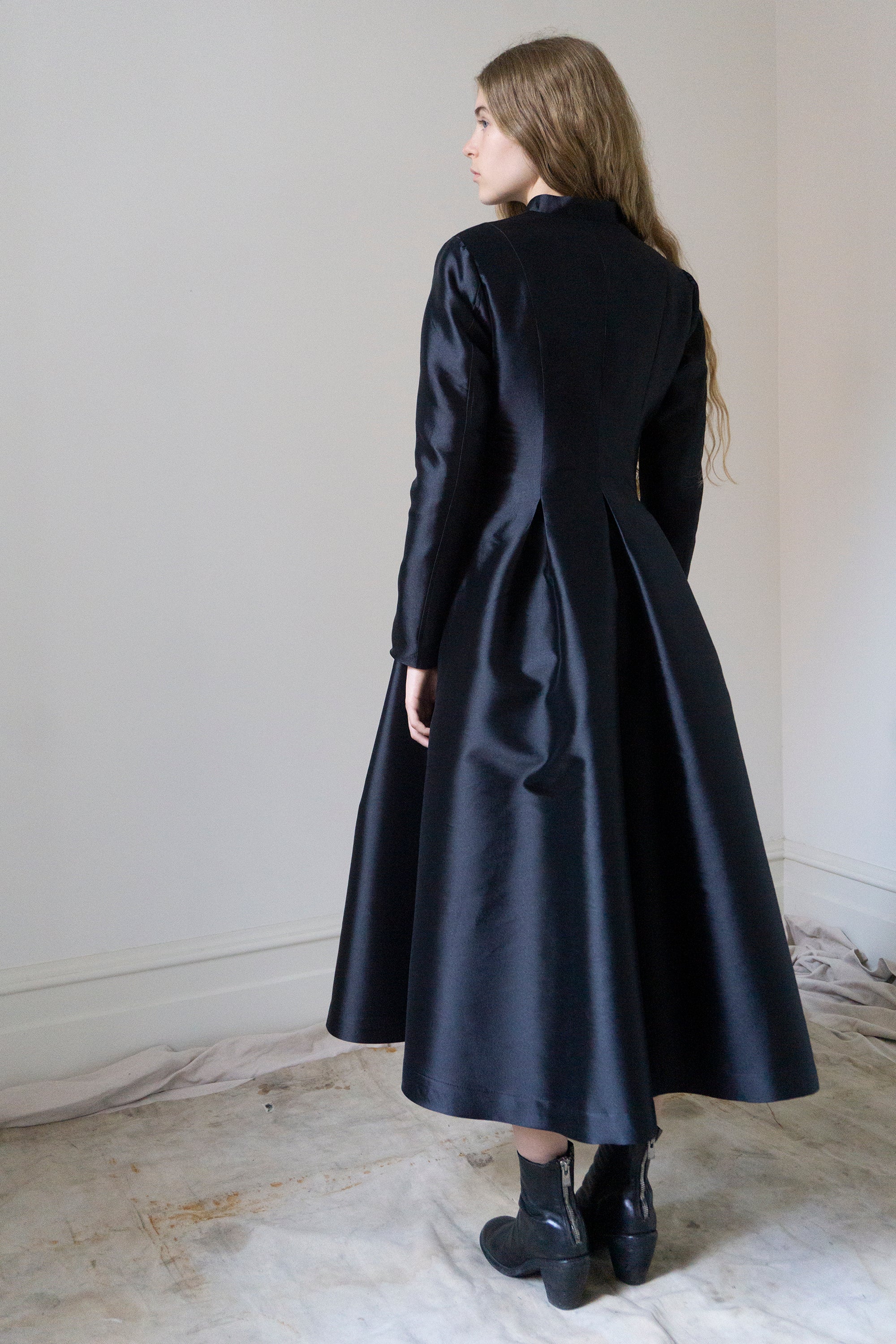 Manteau Linnea en soie et laine - noir