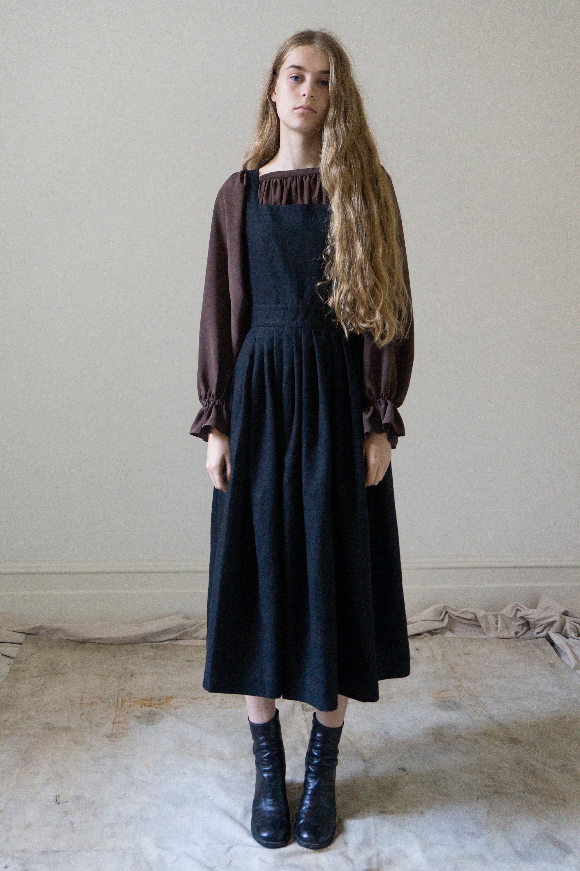 Robe Tablier Osa - Lin Noir