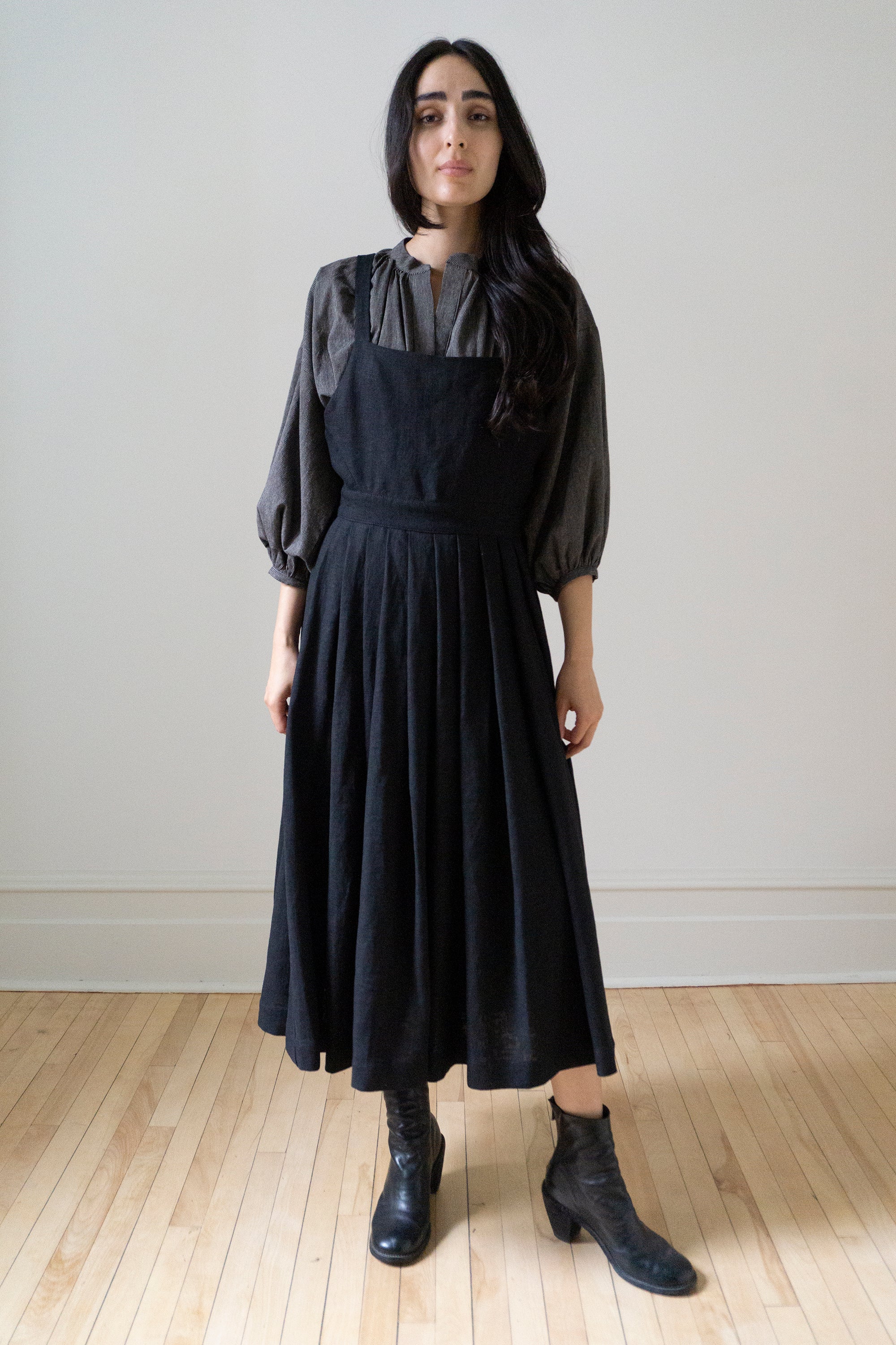 Robe Tablier Osa - Lin Noir