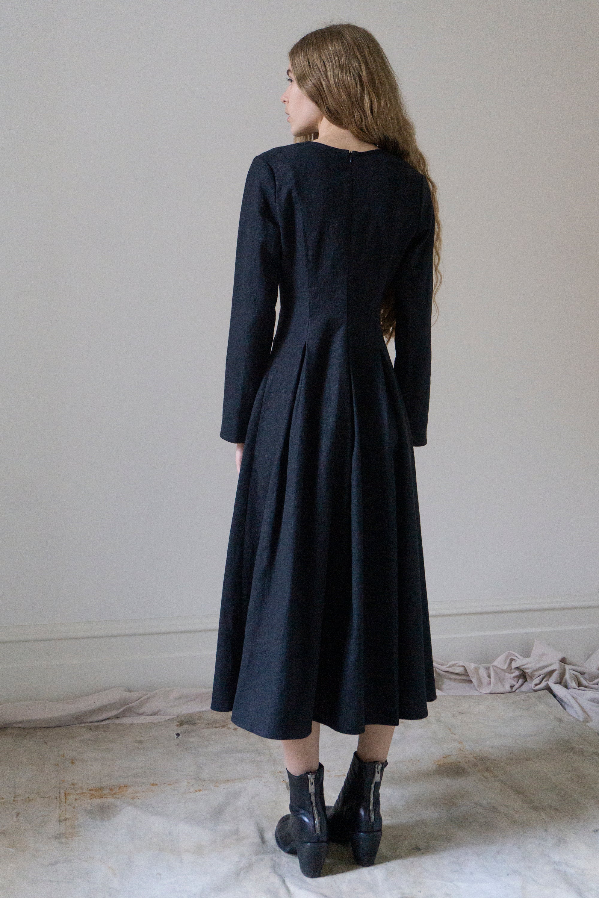 Theodora Linen Dress - Black