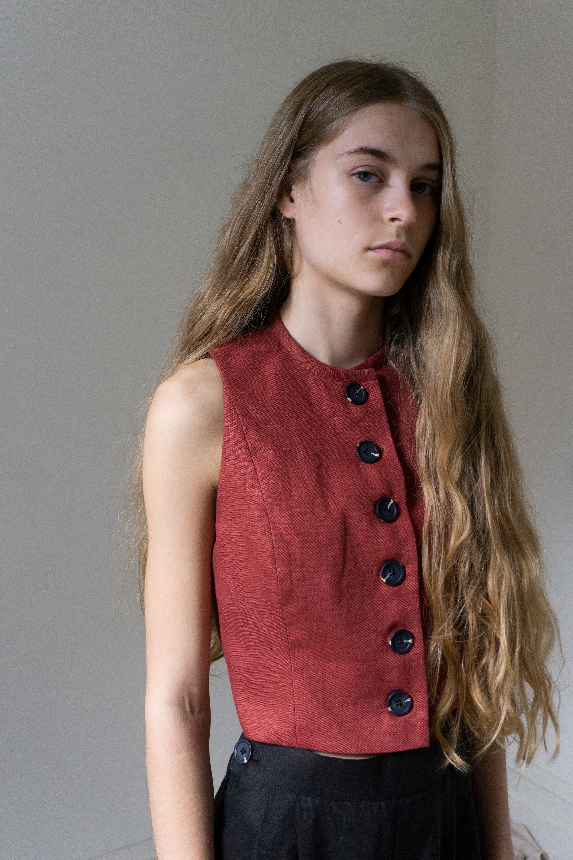 Gilet en lin Tove - Carmin