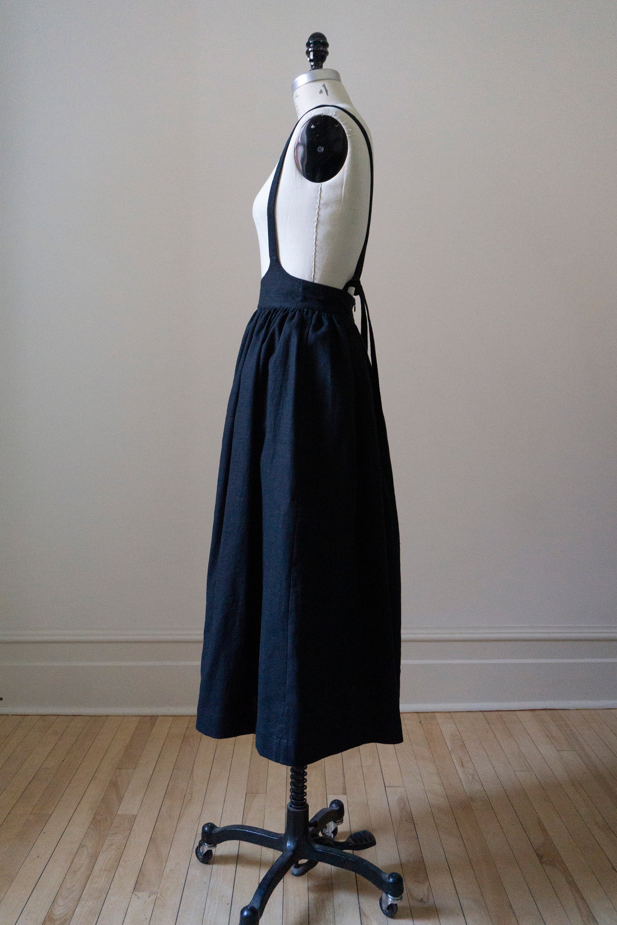 Ursula Skirt - Black Linen