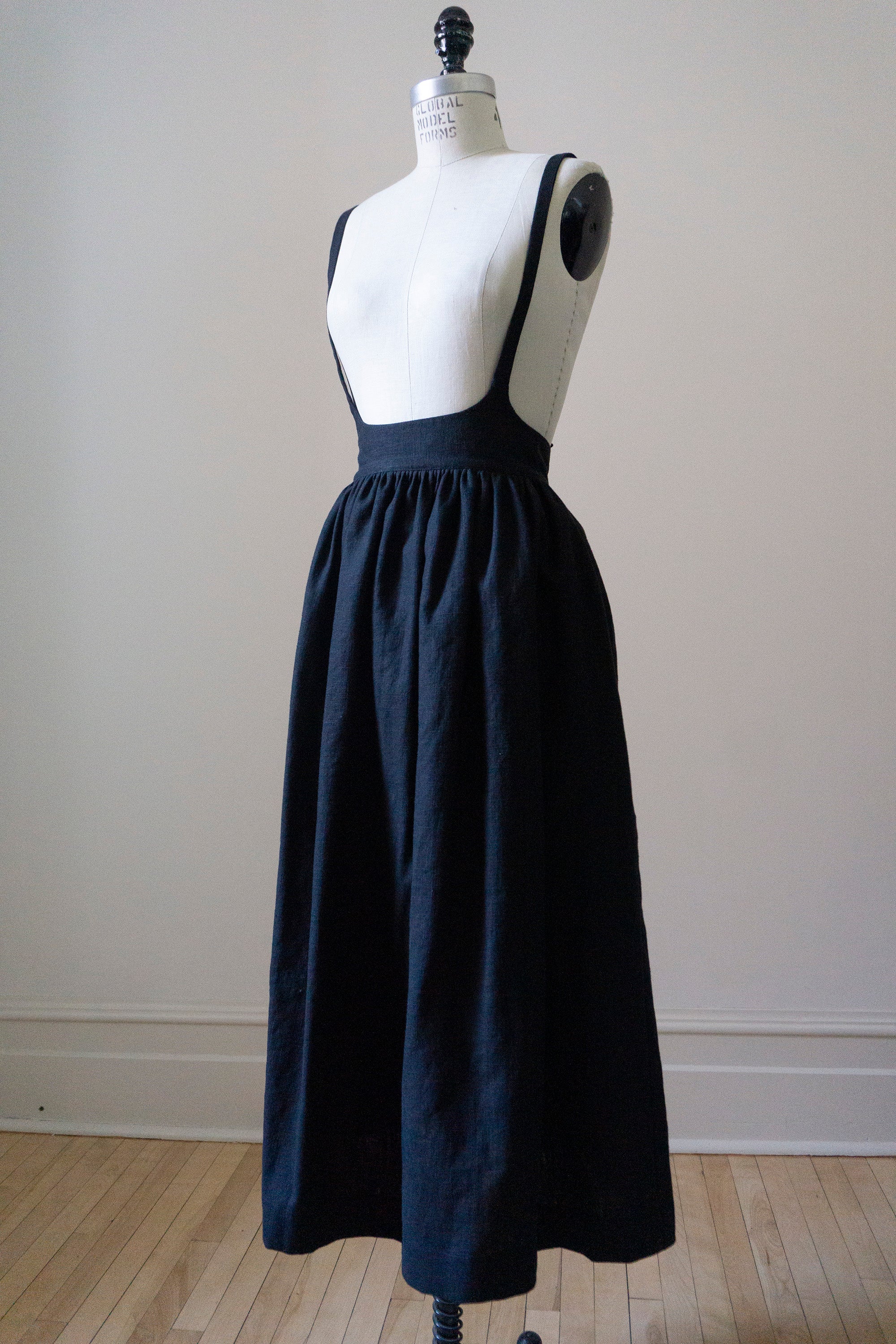 Ursula Skirt - Black Linen