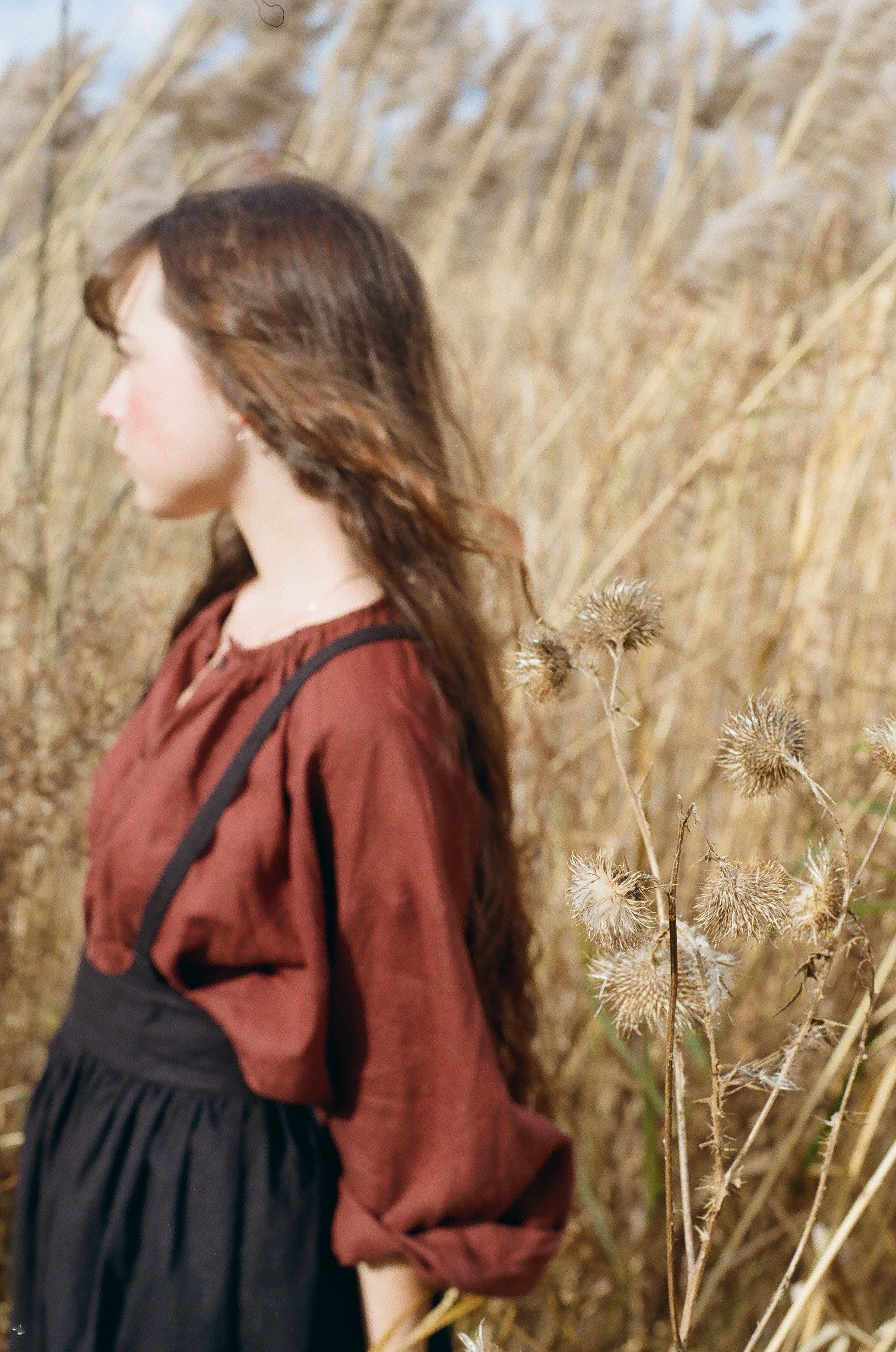 Sycamore Linen Shirt- Dark Pomegranate