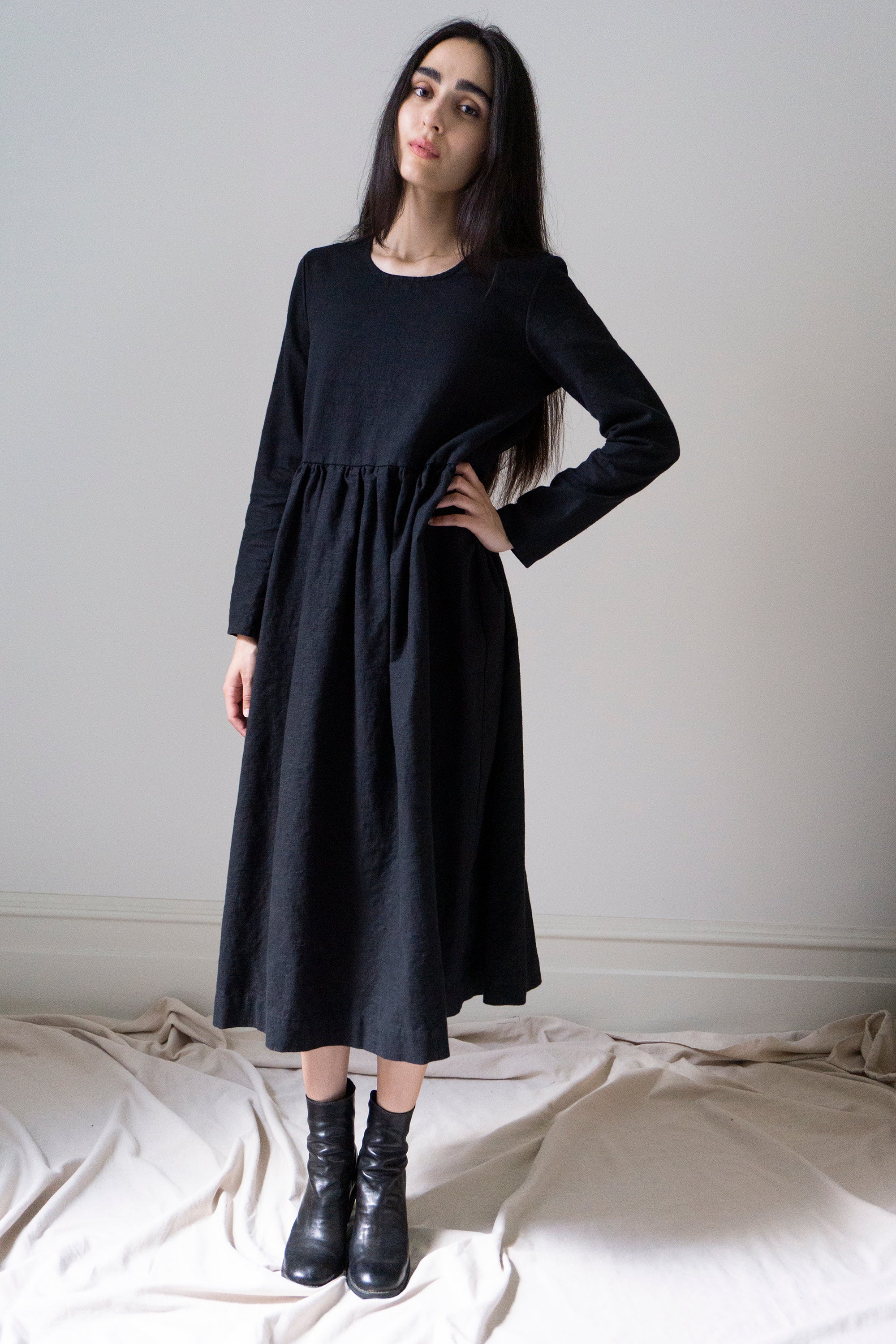 Alys Linen Dress - Black