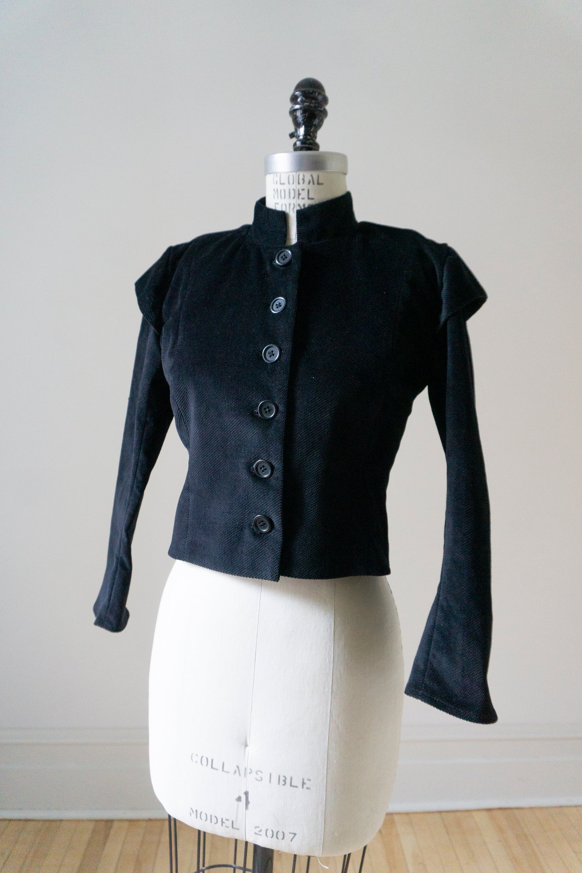 Guinevere jacket with sleeve caps - Black Velvet Twill (size L)