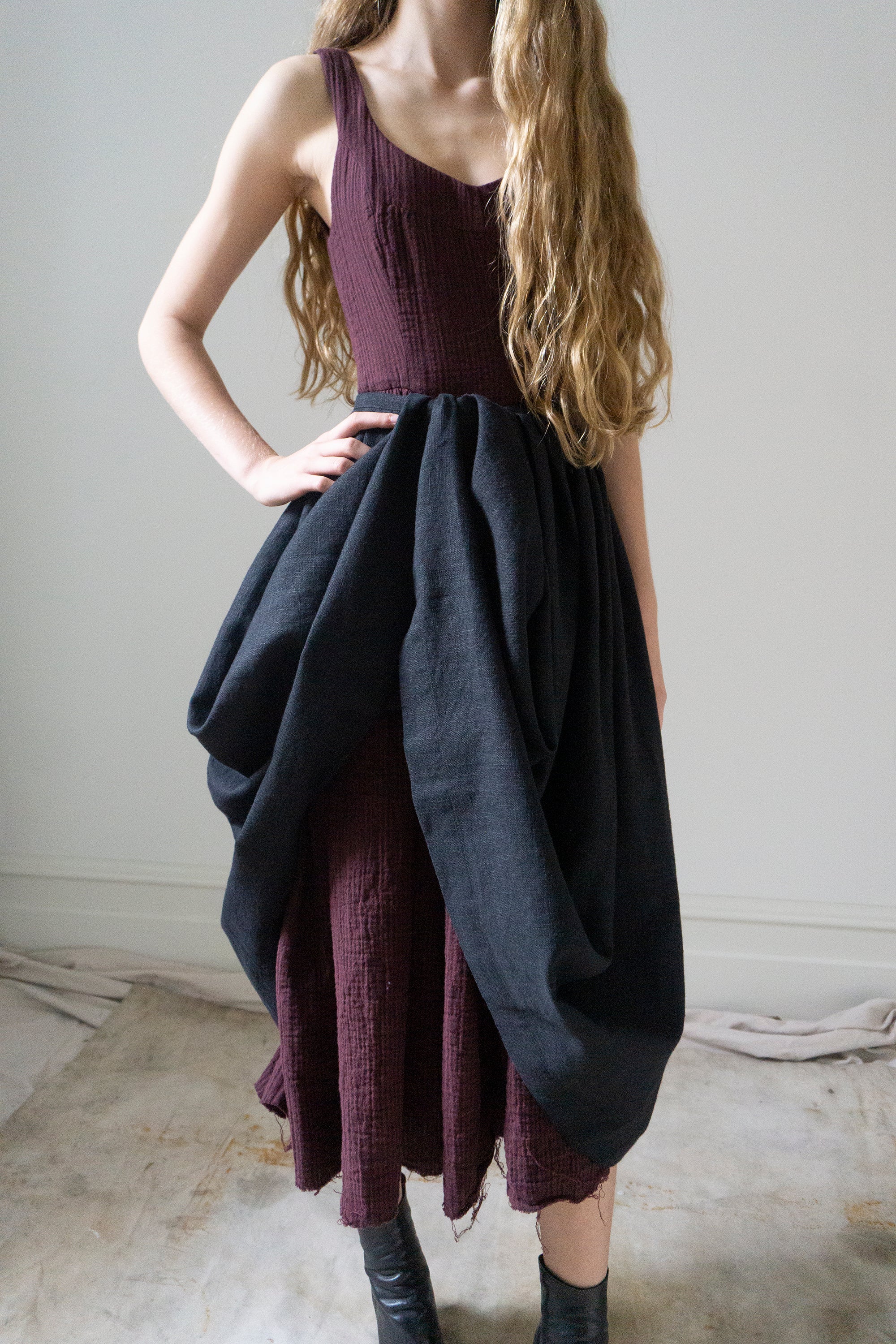 Elleri Apron Skirt - Black