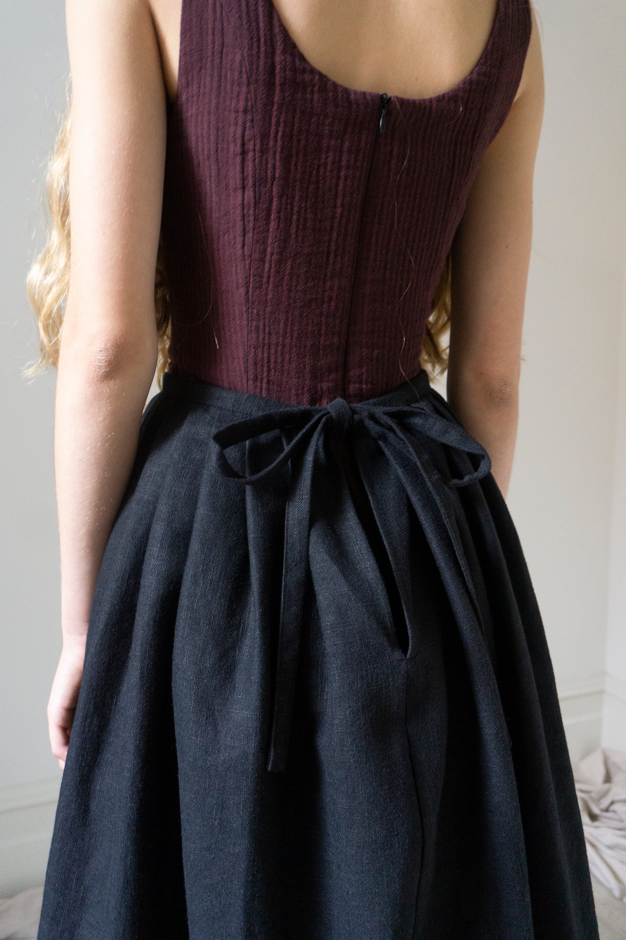 Elleri Apron Skirt - Black