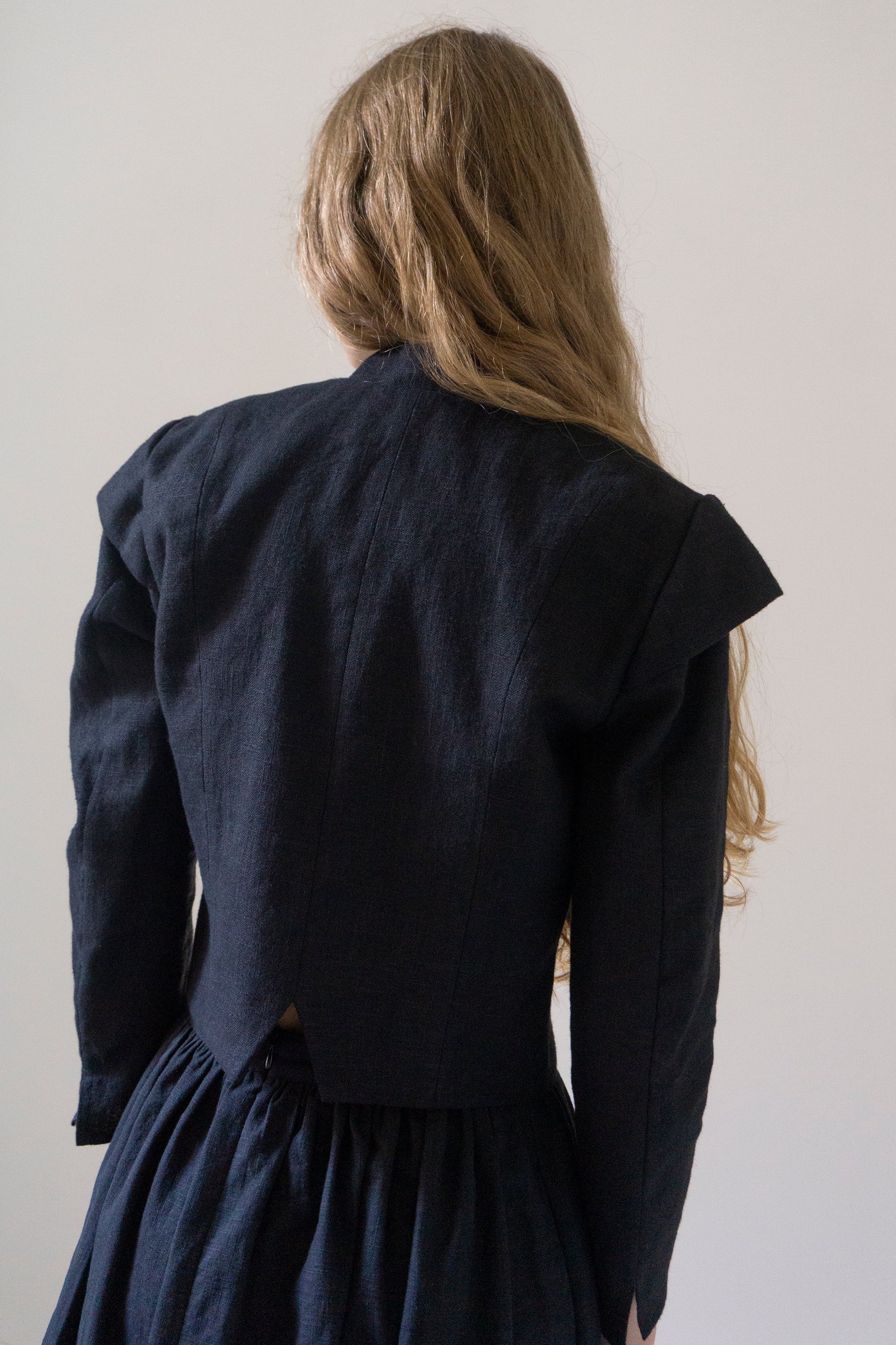 Guinevere Linen Jacket - Black