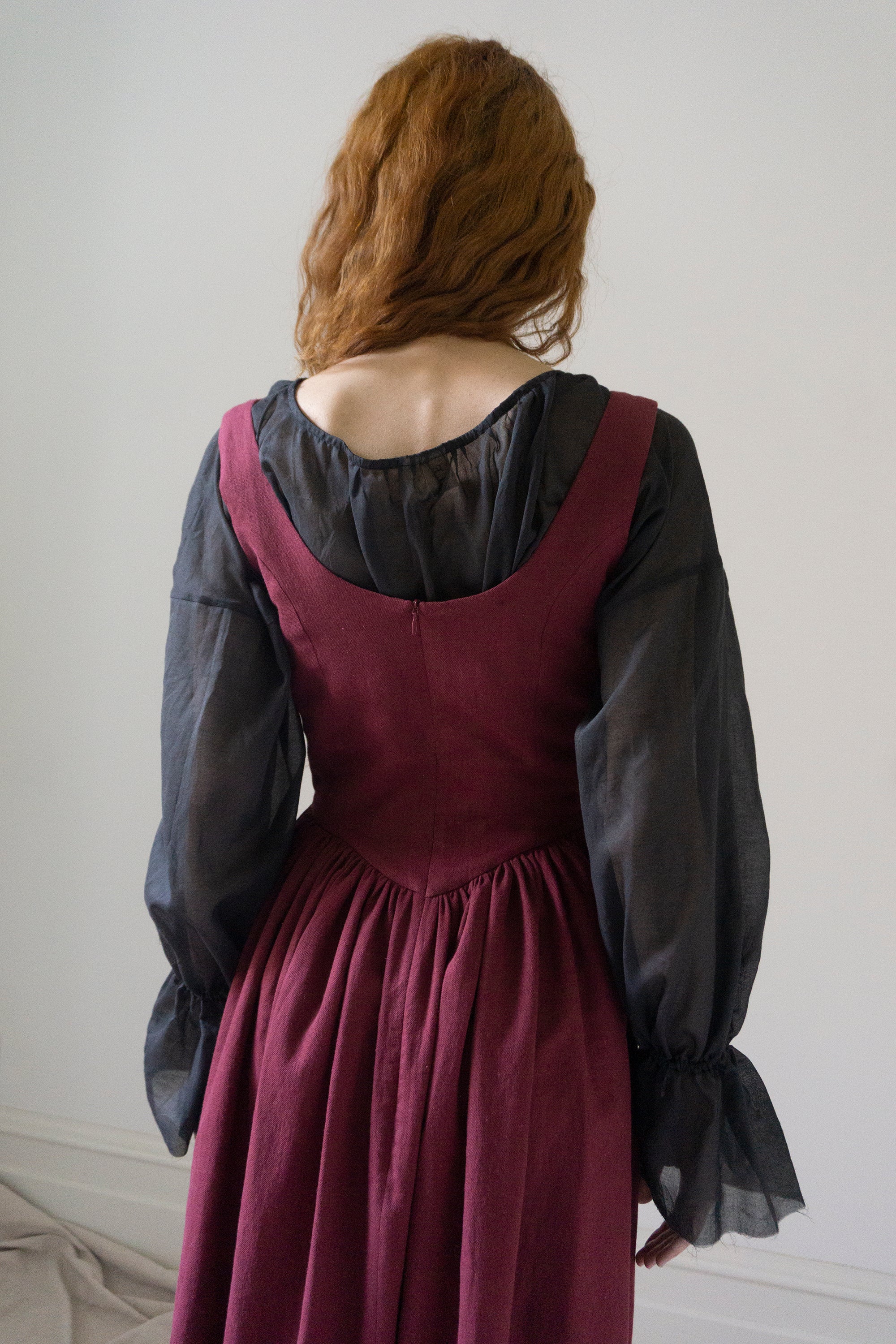 Robe Hemlock - Noir
