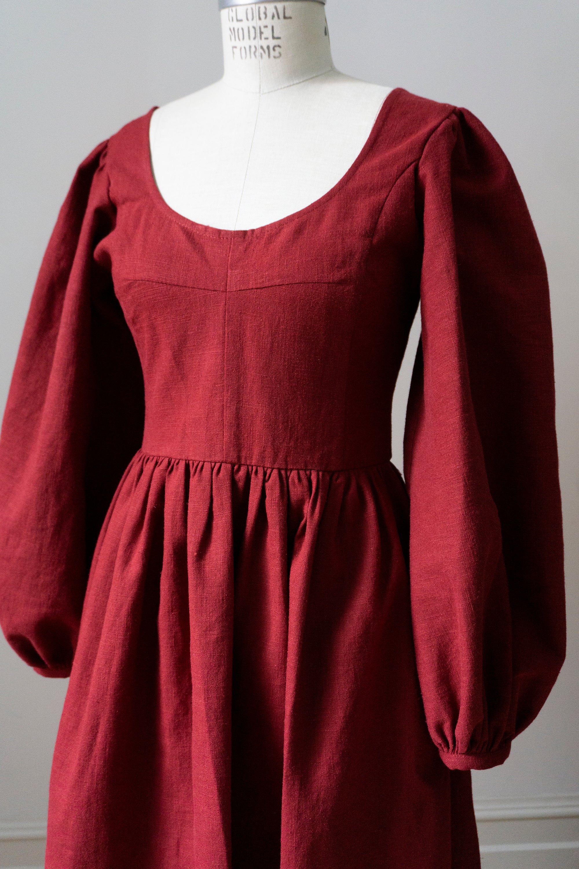 Lisbeth Dress - Crimson (SIZE S,M,L & XL)