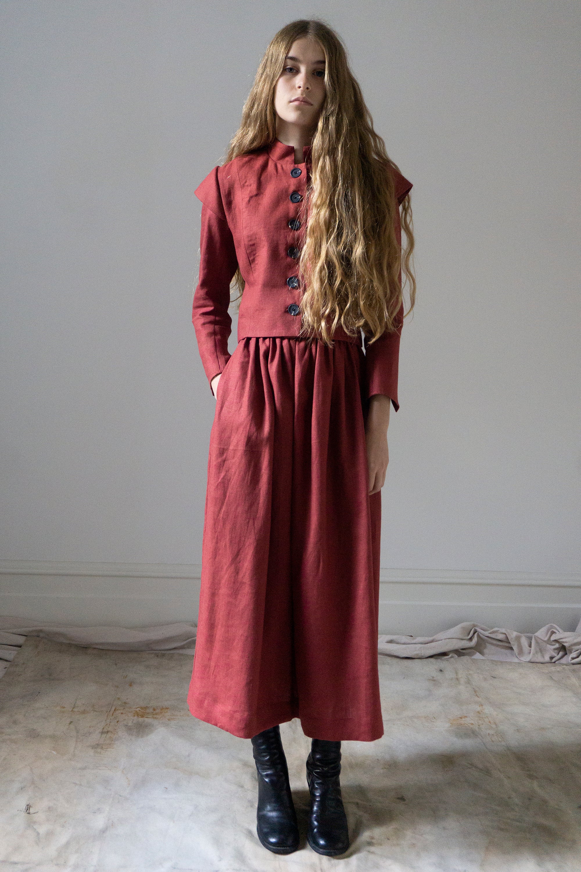 Guinevere Linen Jacket - Carmine