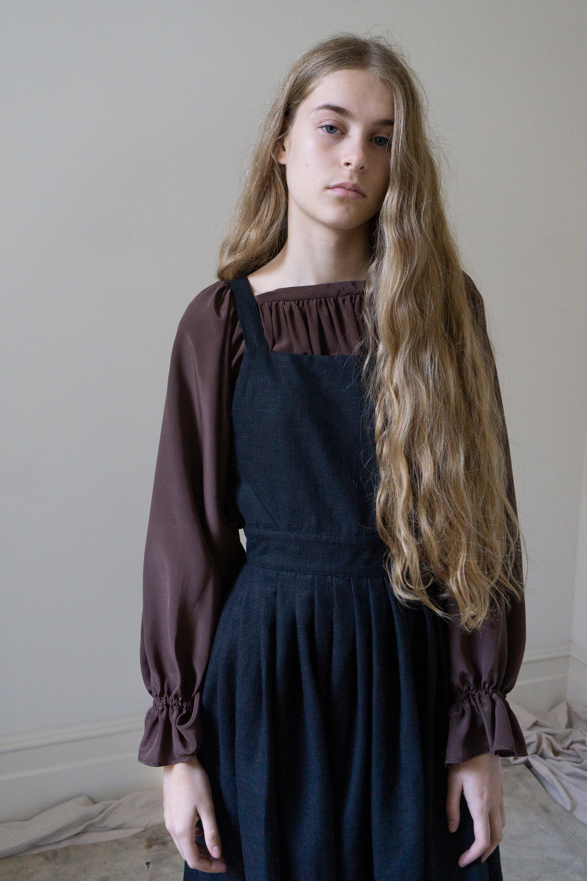 Robe Tablier Osa - Lin Noir