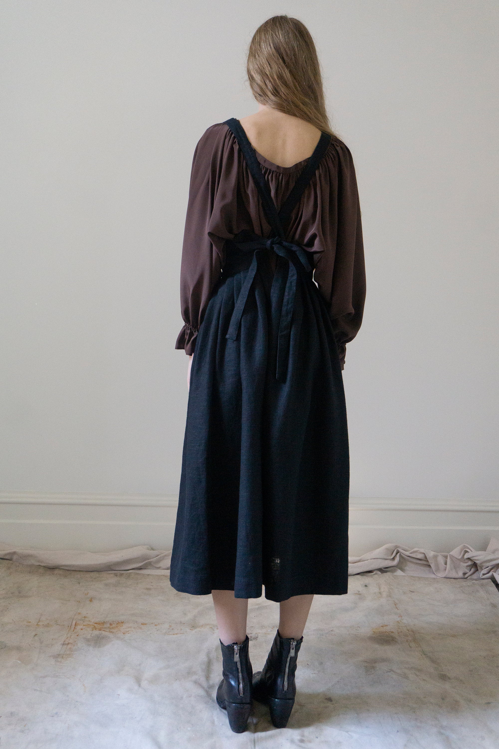 Robe Tablier Osa - Lin Noir