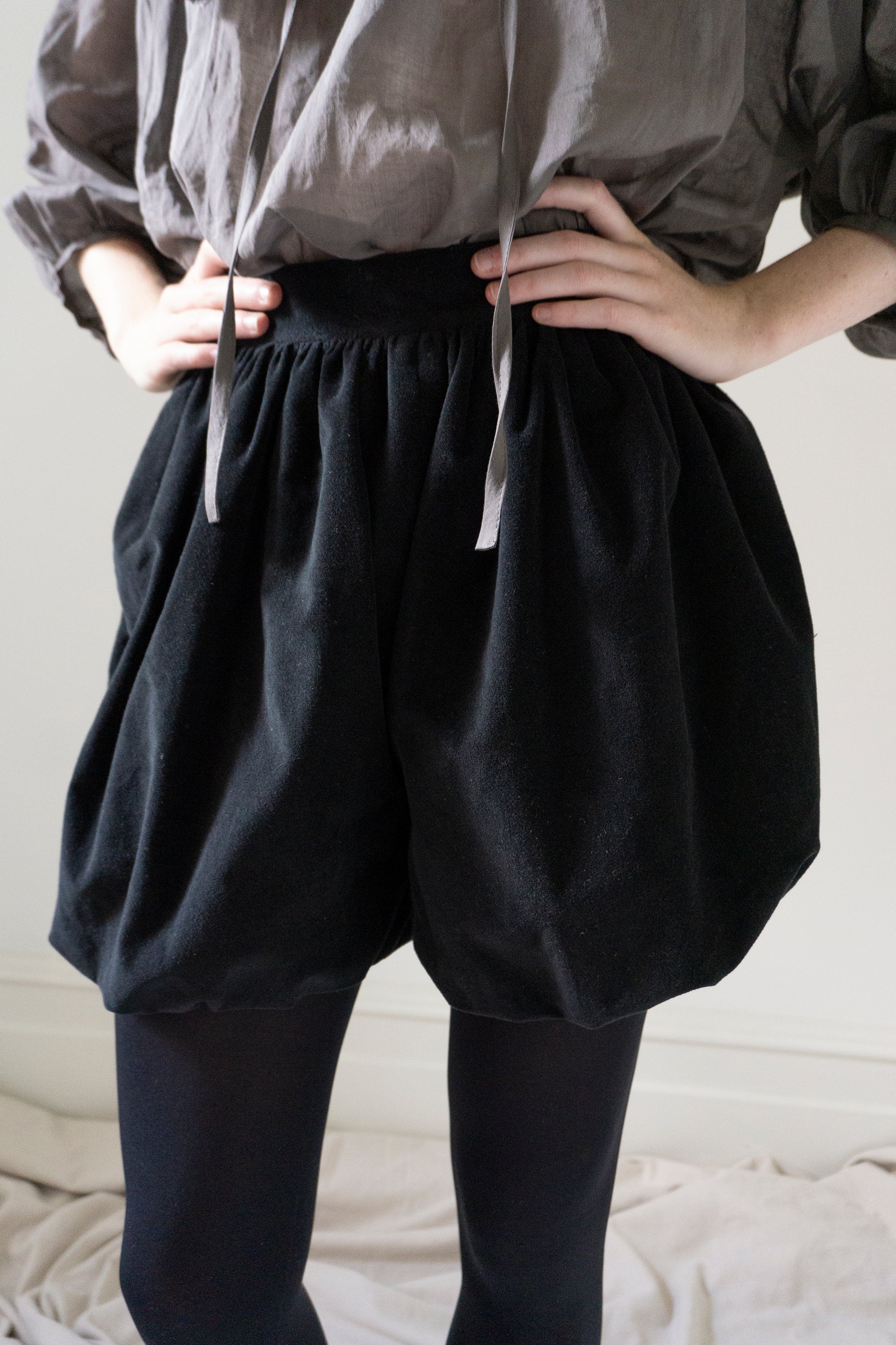 Alix Velvet Shorts - Black