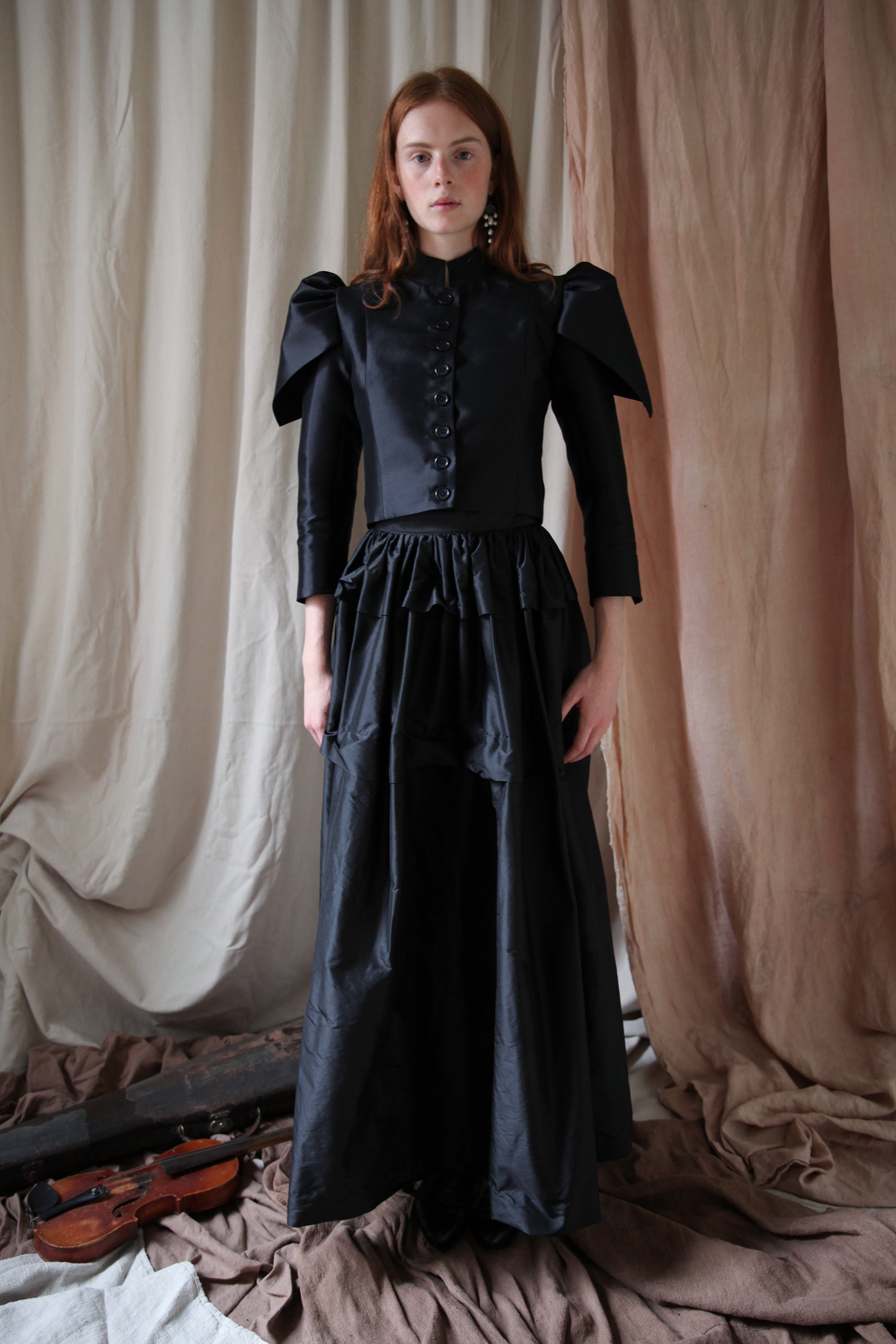 Carys Skirt - Black Silk Dupioni