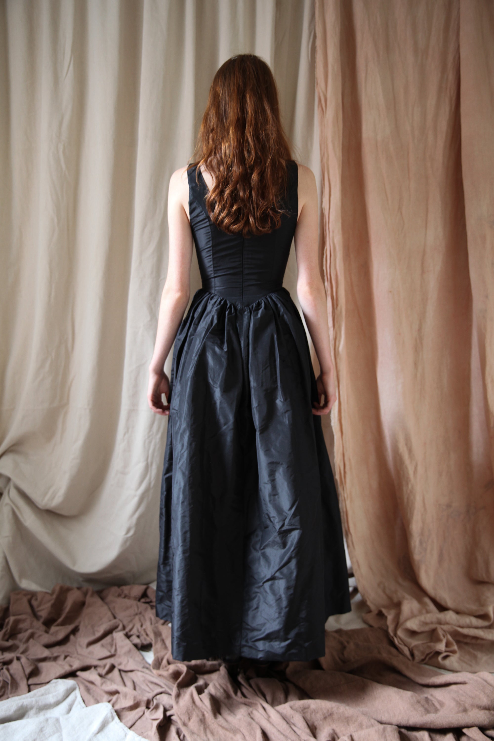 Robe Hemlock - soie noire