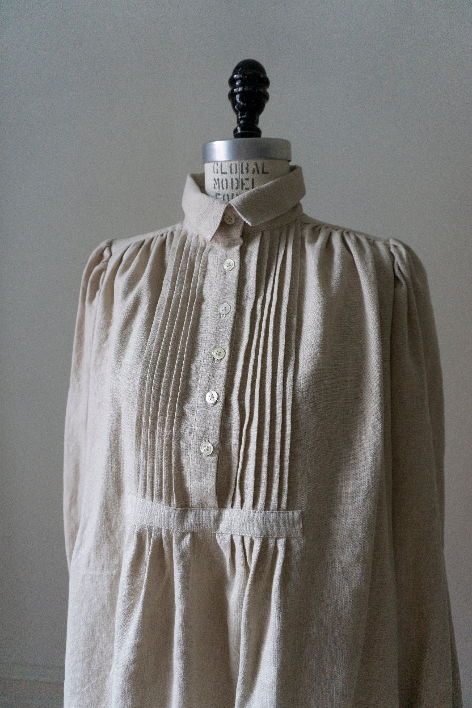Shelley linen dress - chalk (S)