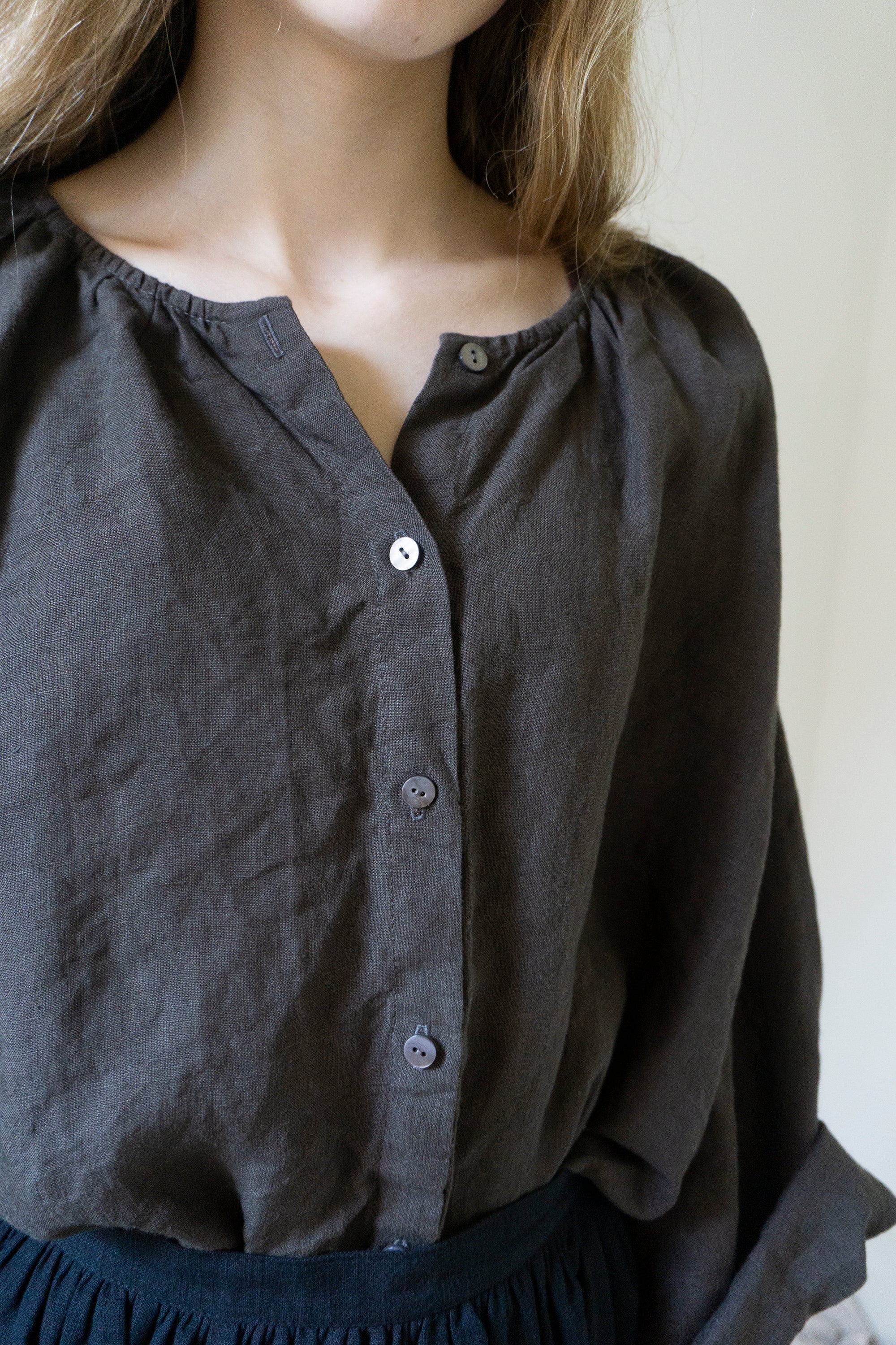Sycamore Linen Shirt- Brown