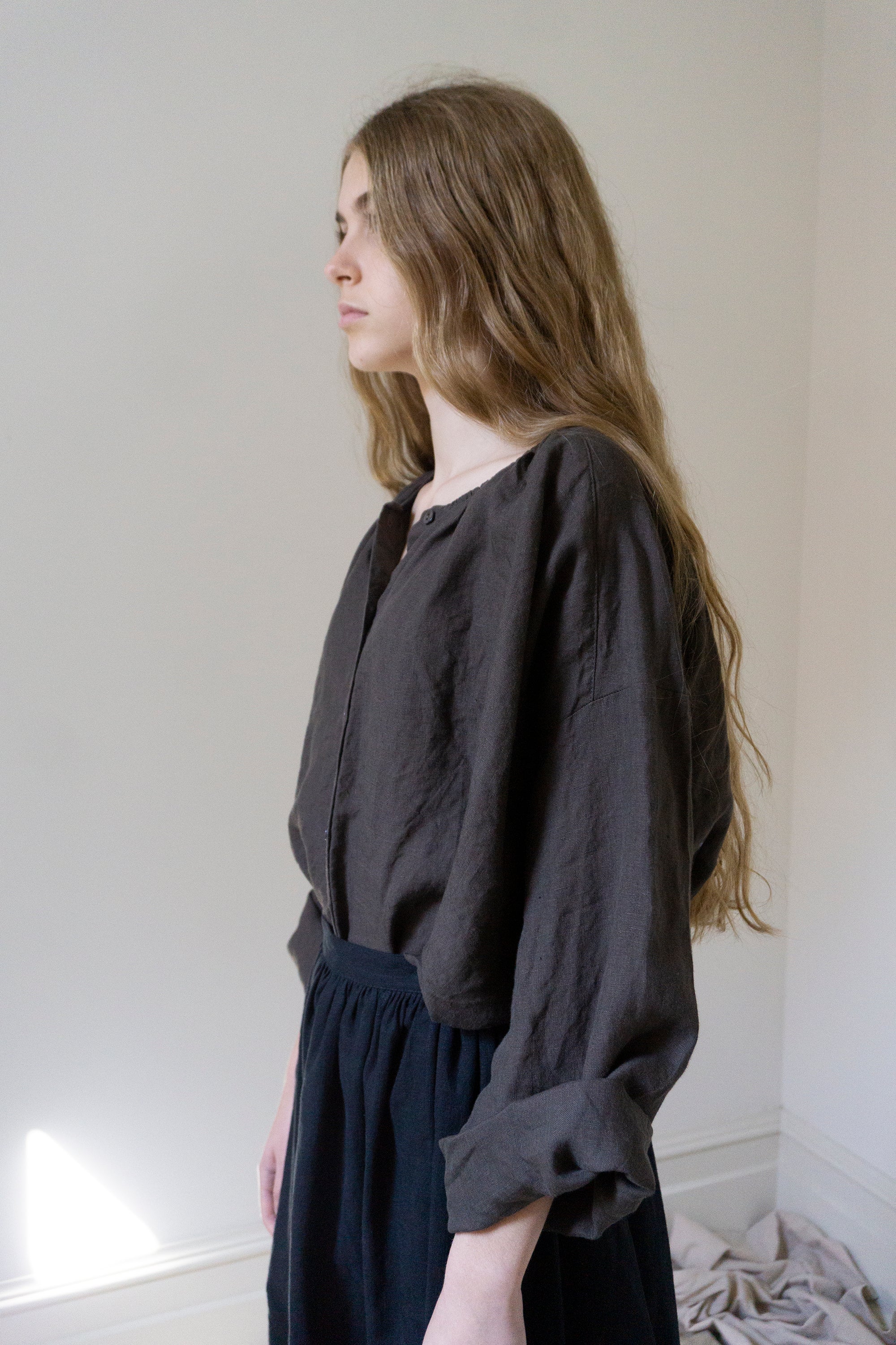 Sycamore Linen Shirt- Brown
