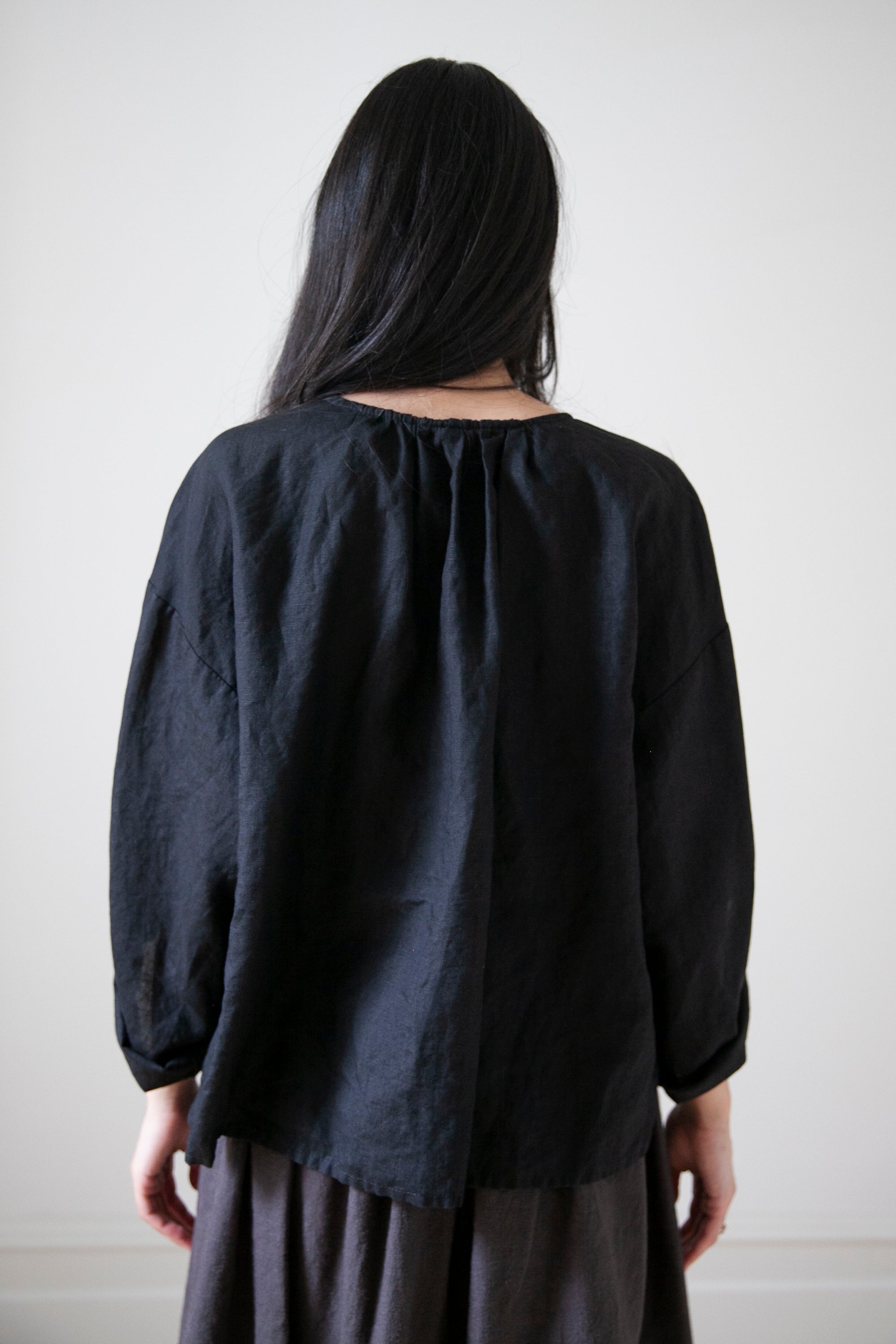 Sycamore Linen Shirt- Black