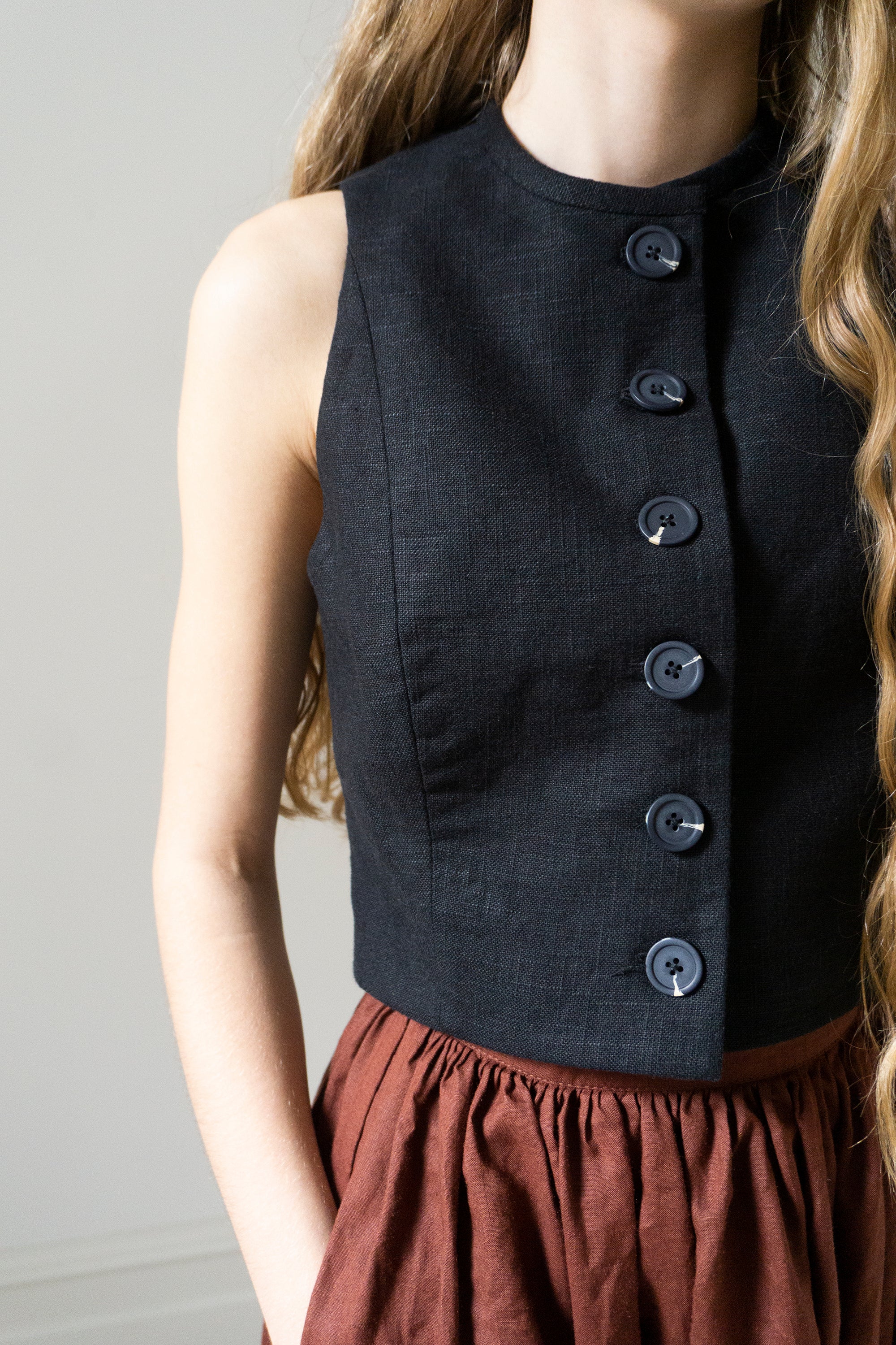 Tove Linen Waistcoat - Black