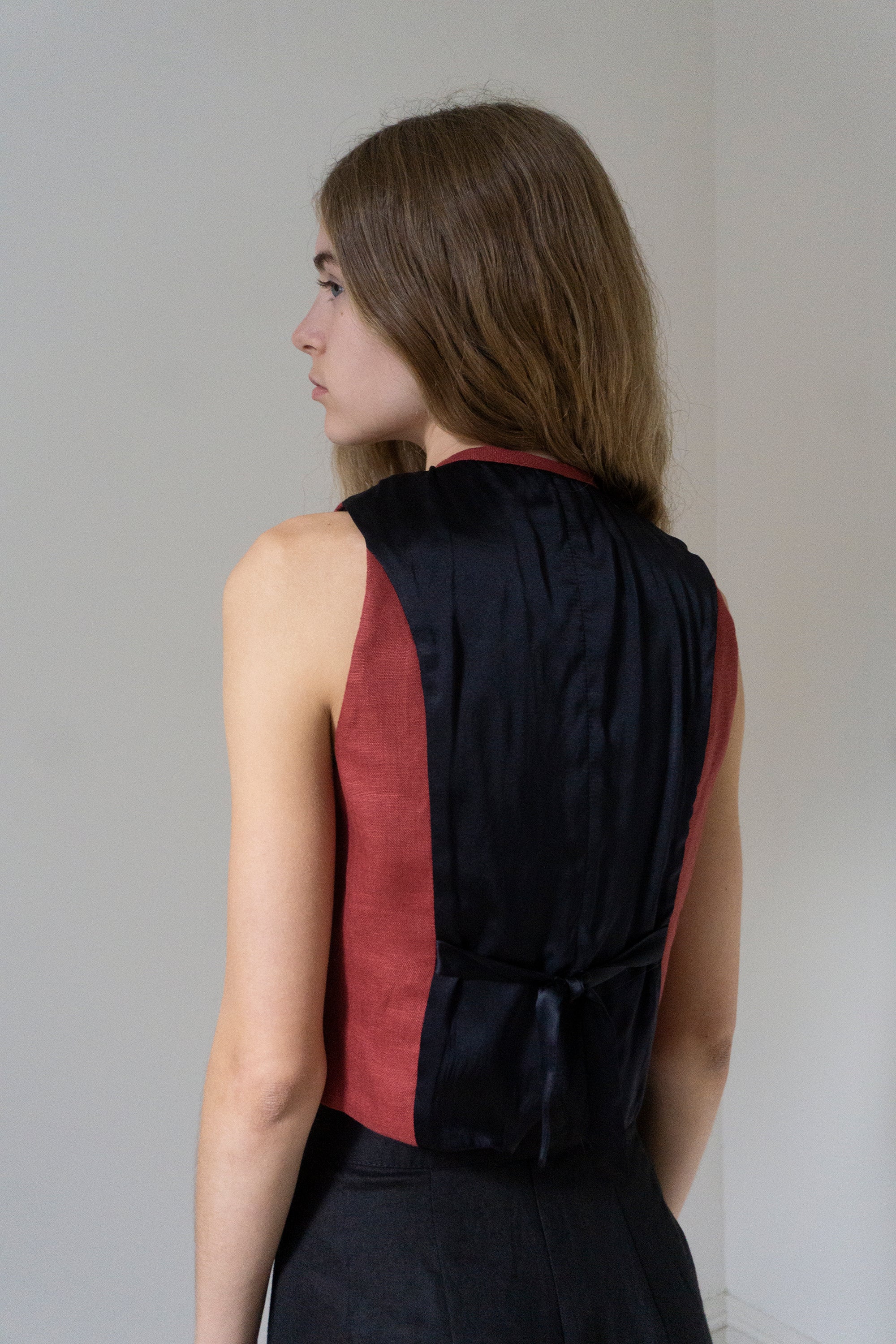 Tove Linen Waistcoat - Carmine