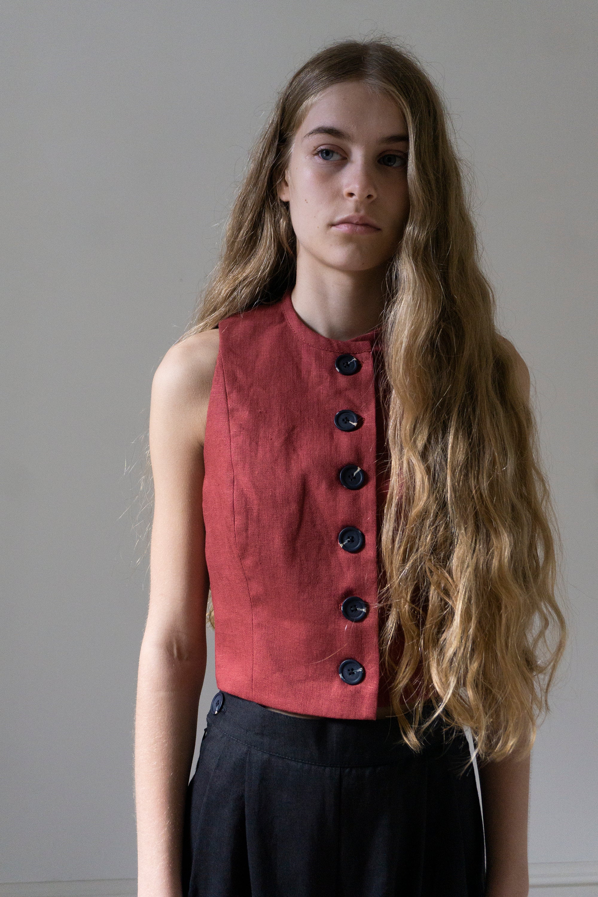 Tove Linen Waistcoat - Carmine