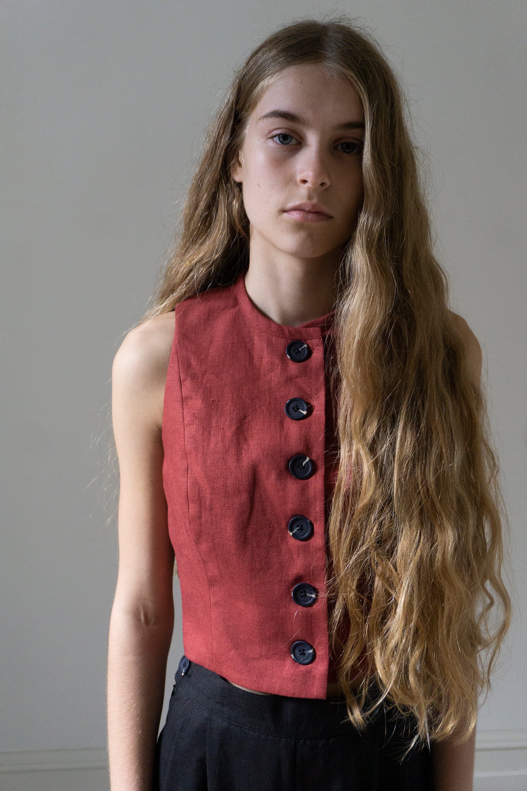 Tove Linen Waistcoat - Carmine