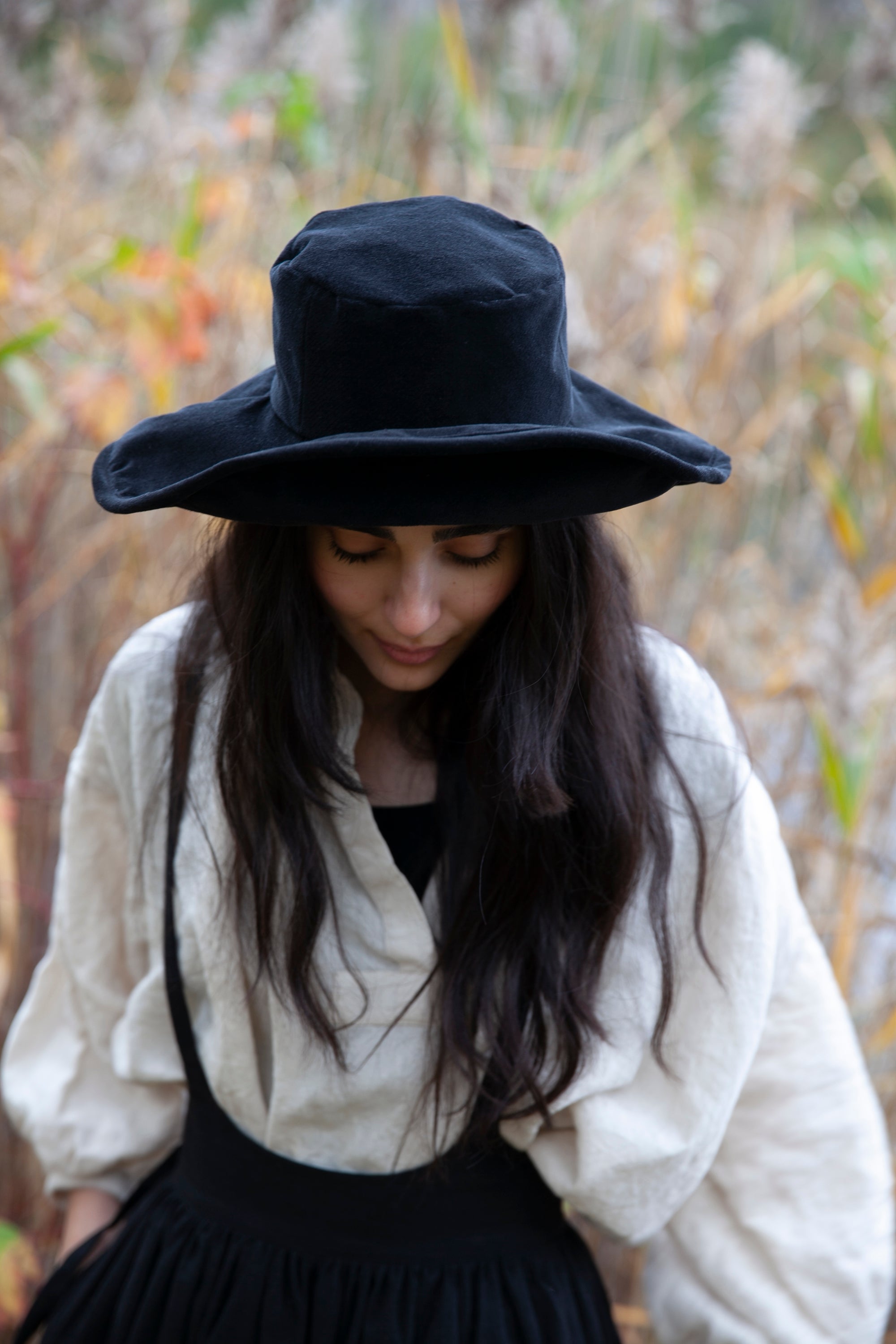 Delaney Hat - Black Velvet