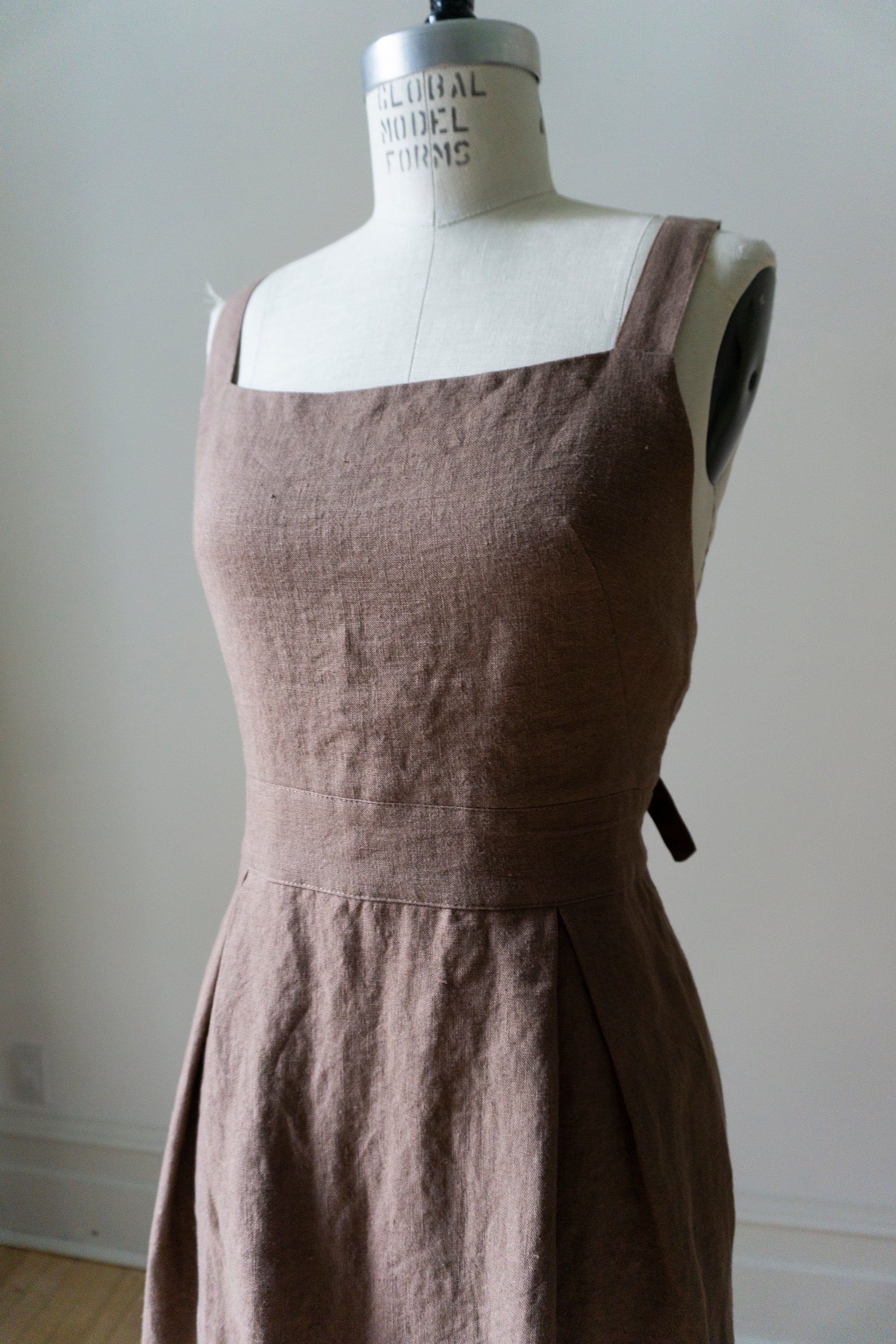 Zephyrine Apron Dress - Bramble (S)