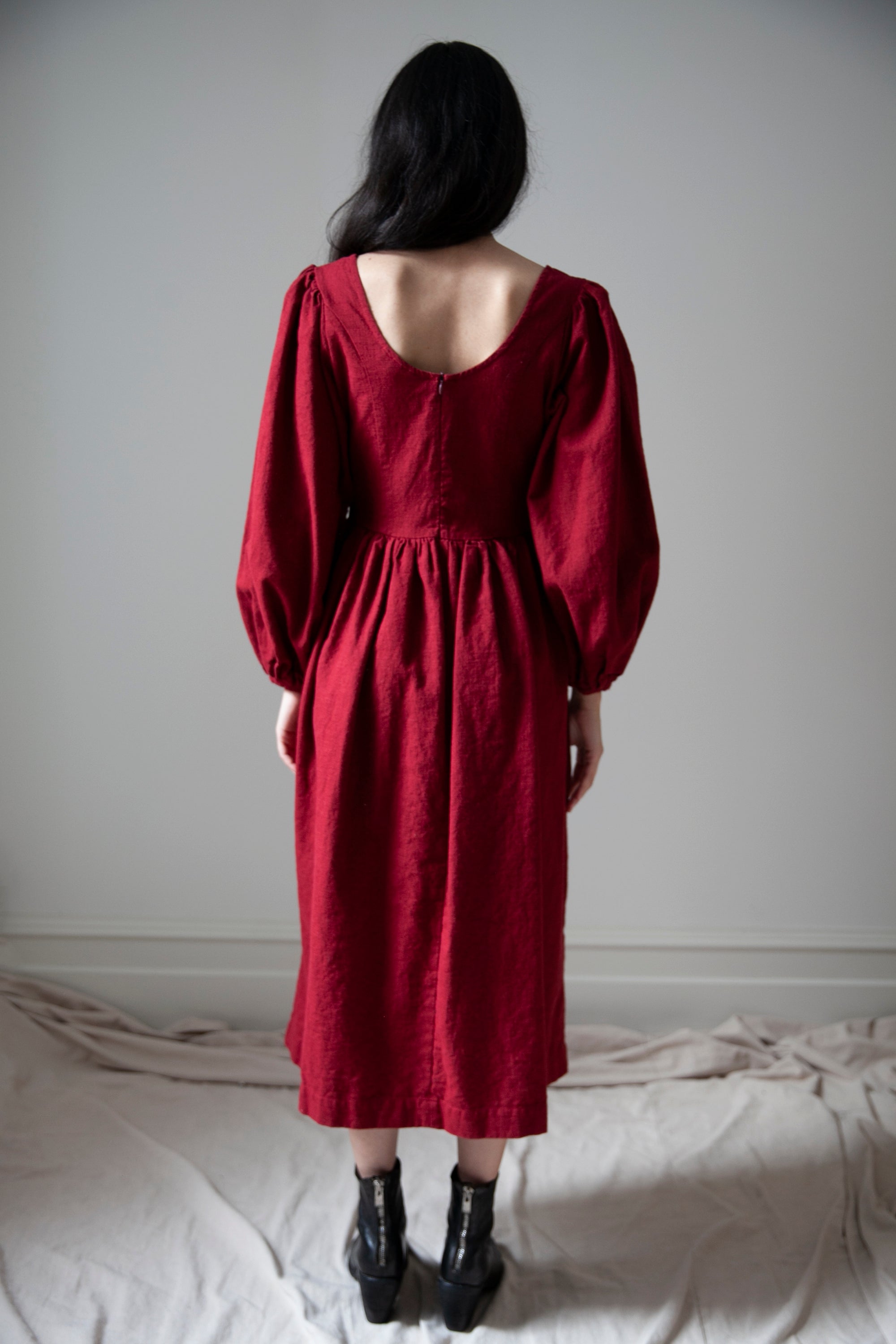 Lisbeth Dress - Crimson (SIZE S,M,L & XL)