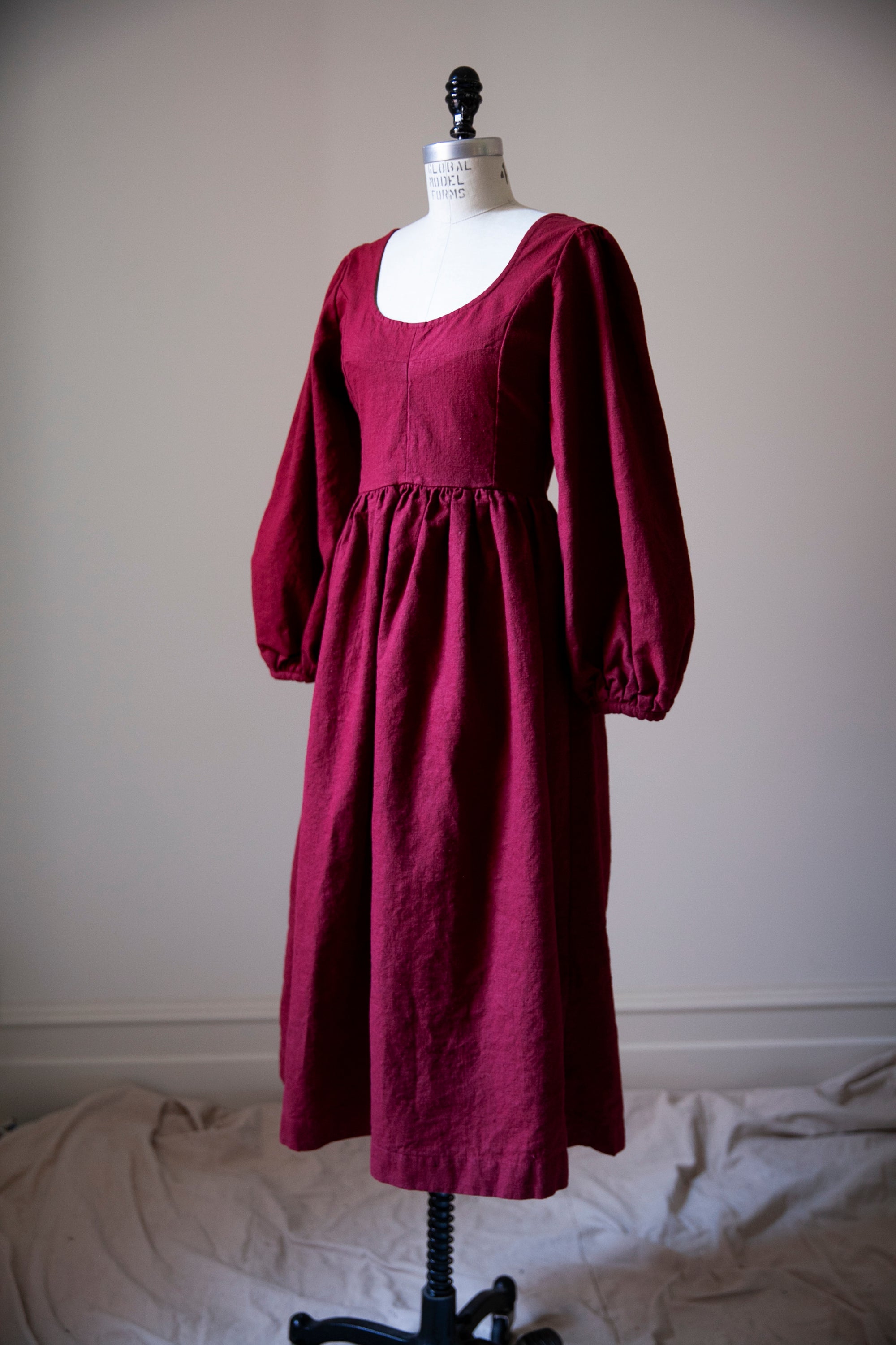 Lisbeth Dress - Crimson (SIZE S,M,L & XL)