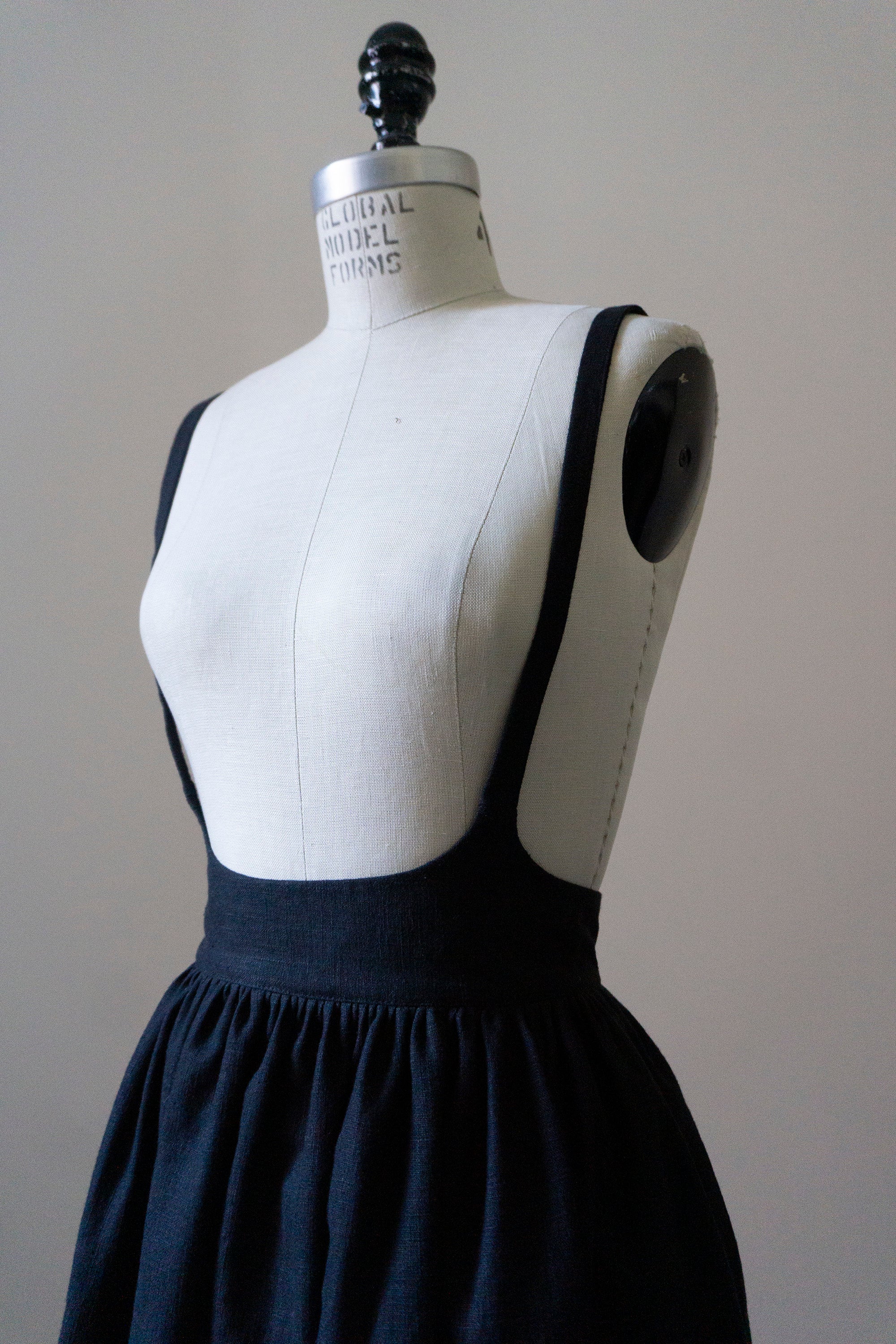 Ursula Skirt - Black Linen